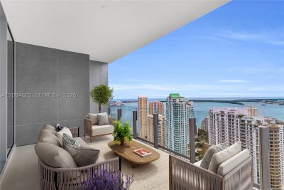 Comprar apartamento no Aston Martin Residences 4203