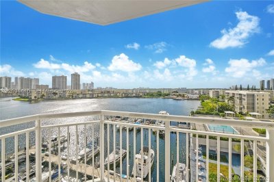 Del Prado Aventura Apt #503