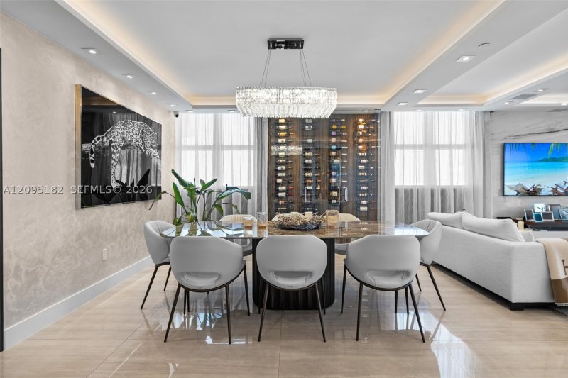 Condo for sale at Peninsula II 2001