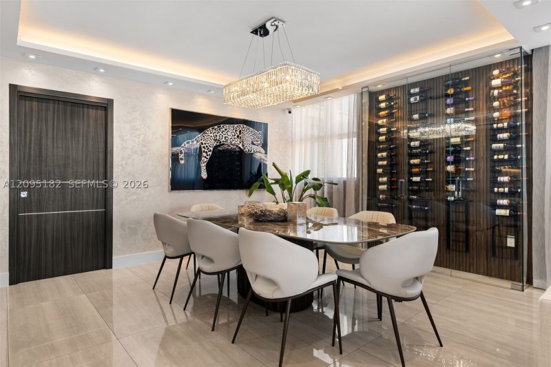 Condo for sale at Peninsula II 2001