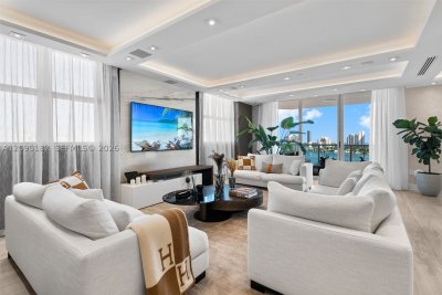 Peninsula II Apt #2001