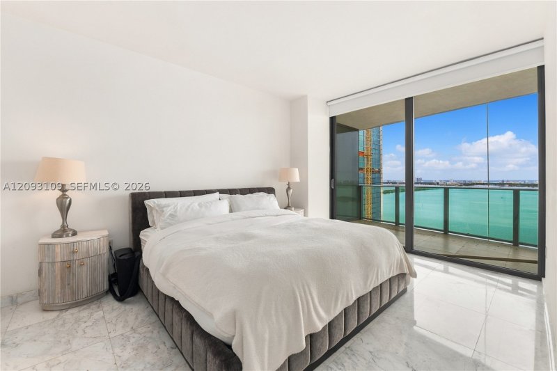 Comprar apartamento en Icon Bay 3308