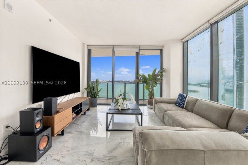 Comprar apartamento en Icon Bay 3308