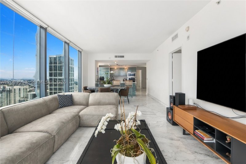 Comprar apartamento en Icon Bay 3308
