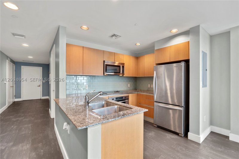 Apartment for rent at Avenue on Brickell 1050 Tower 1418