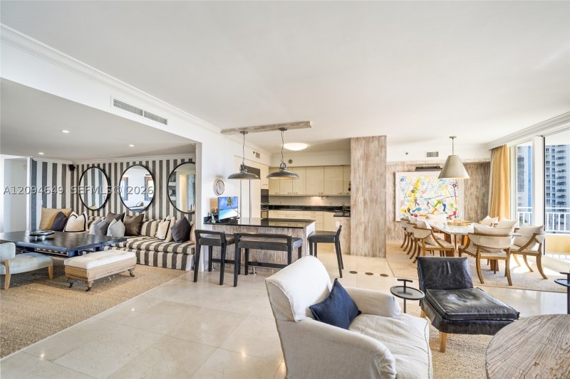 Apartment for rent at Ocean Tower One 705