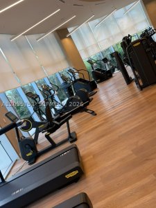 Aluguel de apartamento no One Park Tower by Turnberry 1204