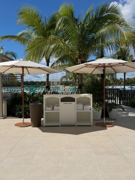 Aluguel de apartamento no One Park Tower by Turnberry 1204