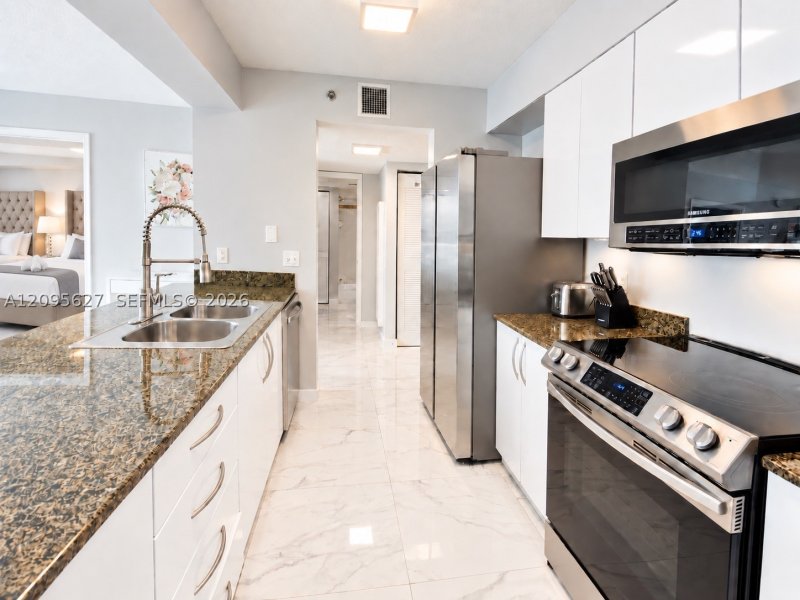 Comprar apartamento no The Club At Brickell Bay PH4103