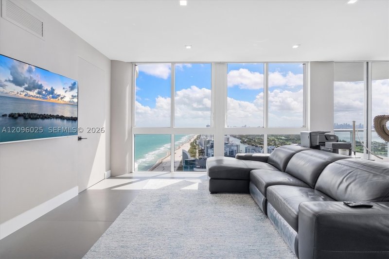 Condo for sale at Akoya 4307