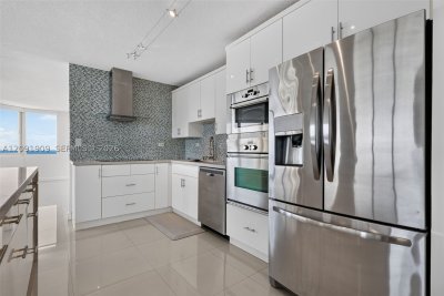 Comprar apartamento no Burleigh House 805