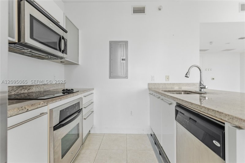 Property photo # 9
