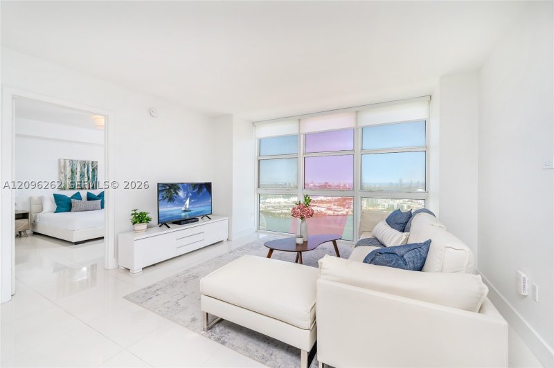 Apartment for rent at 50 Biscayne 3906