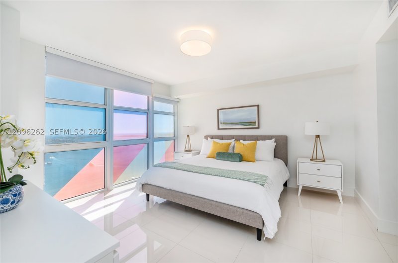 Apartment for rent at 50 Biscayne 3906