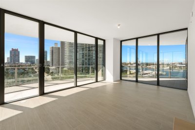 Comprar apartamento no Five Park Miami Beach 1001