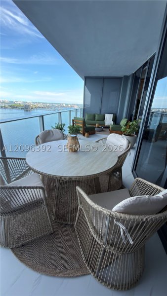 Comprar apartamento no Aria Reserve Miami 2106
