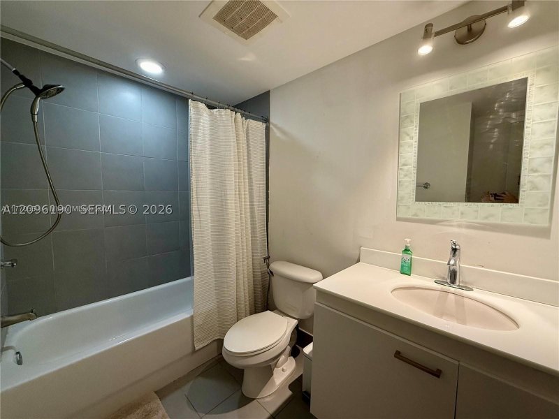 Comprar apartamento no Mint at Riverfront 1104