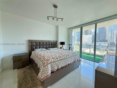 Comprar apartamento no Mint at Riverfront 1104