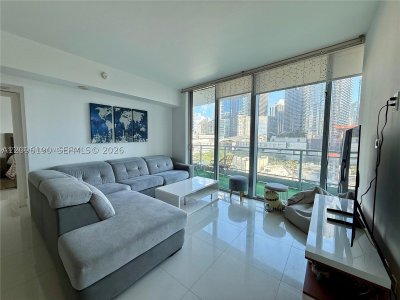 Comprar apartamento no Mint at Riverfront 1104