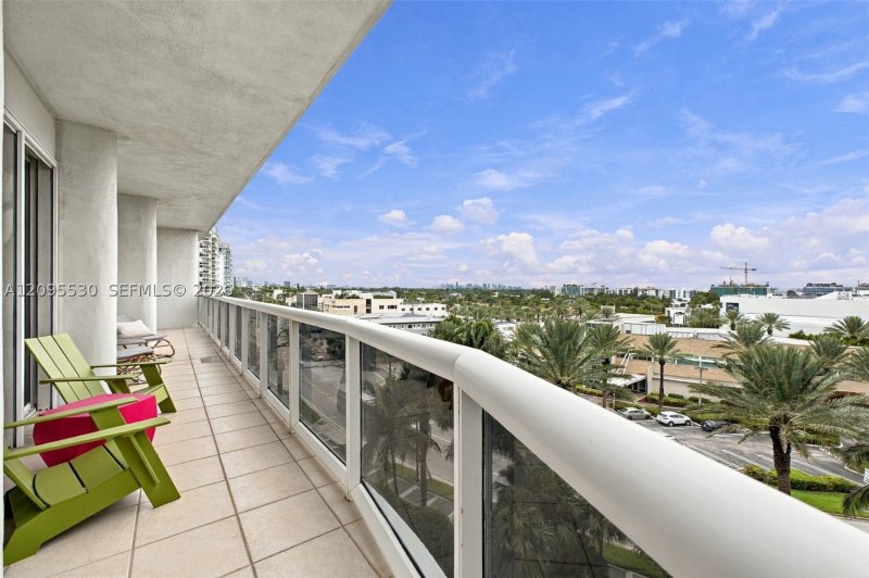Condo for sale at Majestic Tower 601