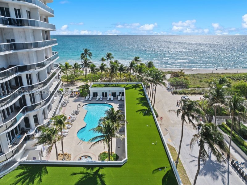 Condo for sale at Majestic Tower 601