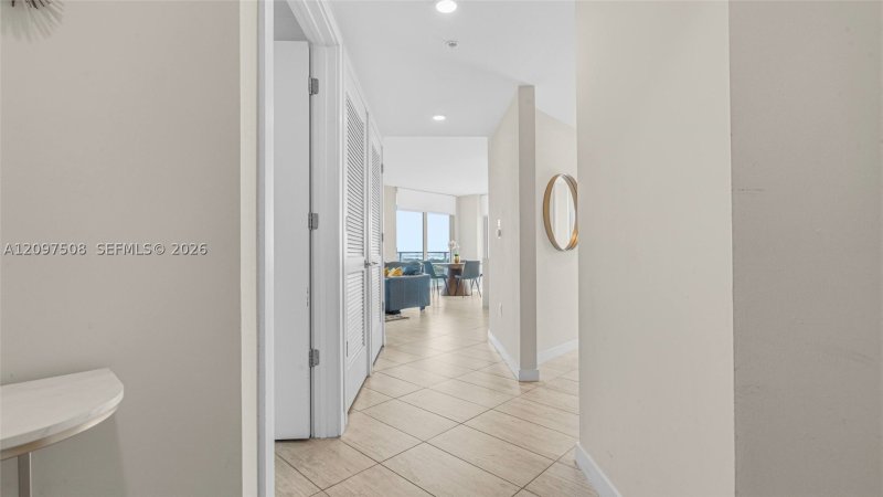 Comprar apartamento no Quadro Miami Design District N-913
