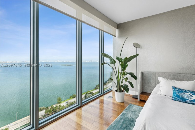Property photo # 8