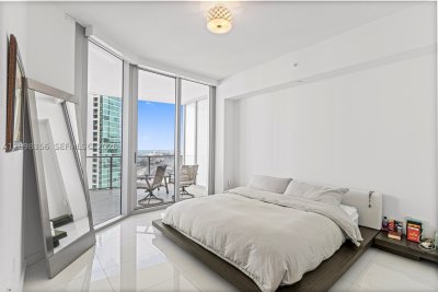 Comprar apartamento no Paramount Miami WorldCenter 3707