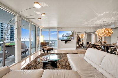 Comprar apartamento en Beach Club Three 1610