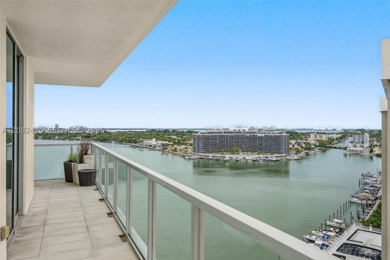 Condo for sale at Eden House Condo PH8