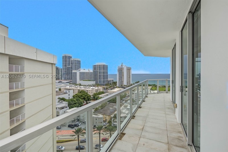 Condo for sale at Eden House Condo PH8