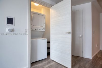 Comprar apartamento en SLS Lux Brickell 1203