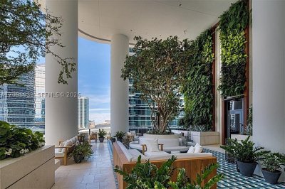 Comprar apartamento en SLS Lux Brickell 1203