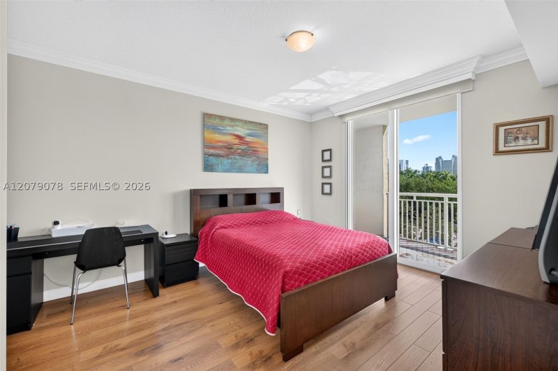 Comprar apartamento no Duo Condo 305E