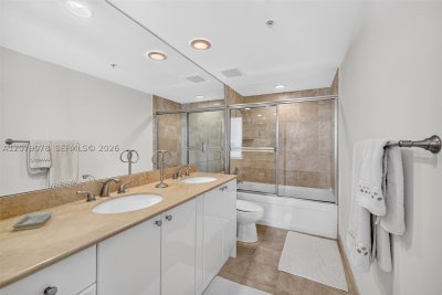 Comprar apartamento no Duo Condo 305E