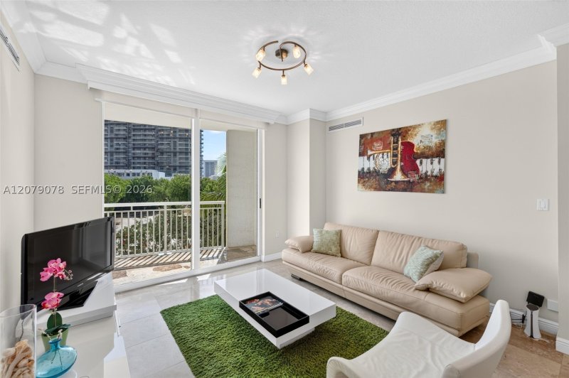 Comprar apartamento no Duo Condo 305E