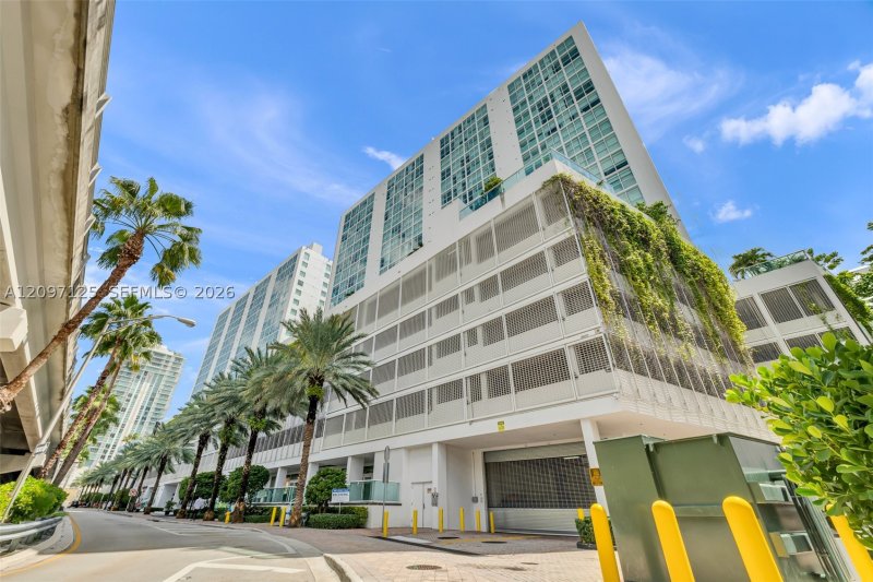 Comprar apartamento en 400 Sunny Isles 916