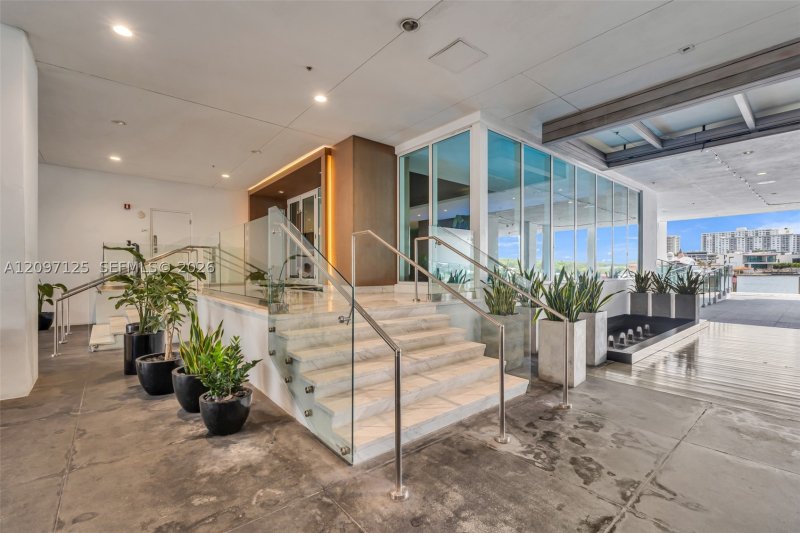 Comprar apartamento en 400 Sunny Isles 916