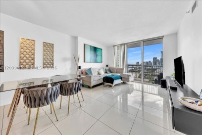 Comprar apartamento en Opera Tower 2510