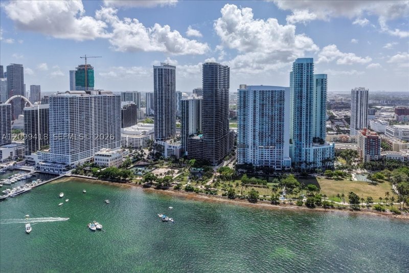 Comprar apartamento en Opera Tower 2510