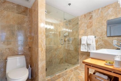 Comprar apartamento en The Club At Brickell Bay 1805