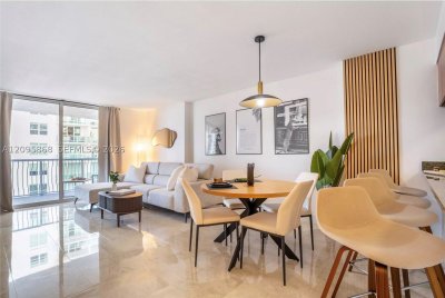 The Club At Brickell Bay Apt #1805