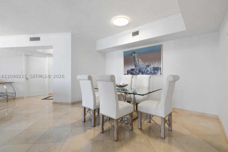 Condo for sale at 2000 Williams Island 1710