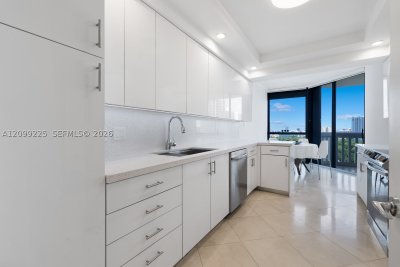 Comprar apartamento en 2000 Williams Island 1710
