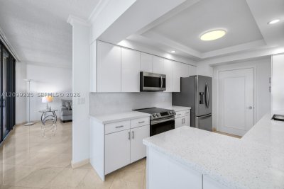 Comprar apartamento en 2000 Williams Island 1710
