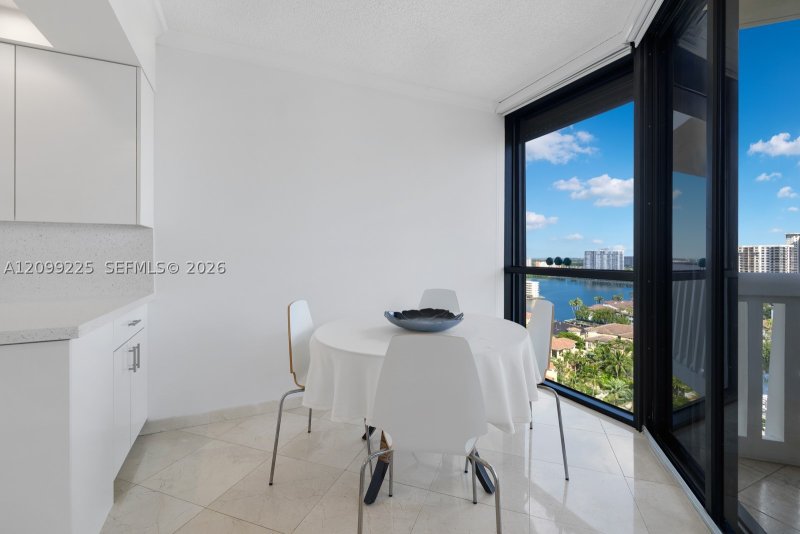 Condo for sale at 2000 Williams Island 1710