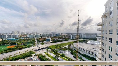 Comprar apartamento en Turnberry On The Green 2505