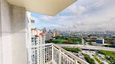 Comprar apartamento en Turnberry On The Green 2505