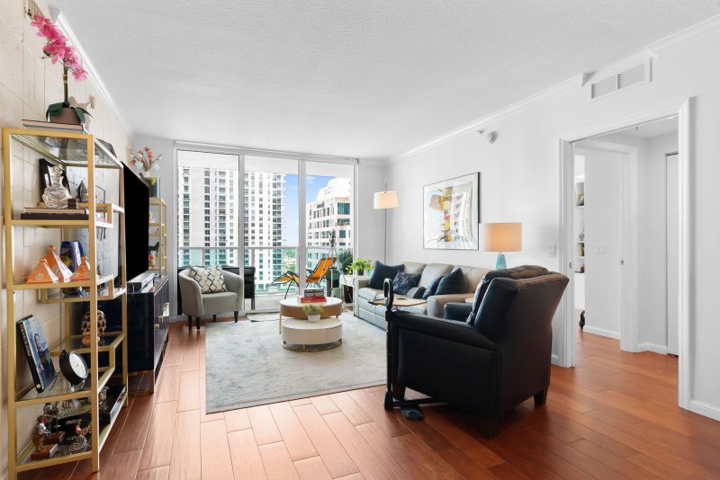 Condo for sale at 350 Las Olas Place 1950