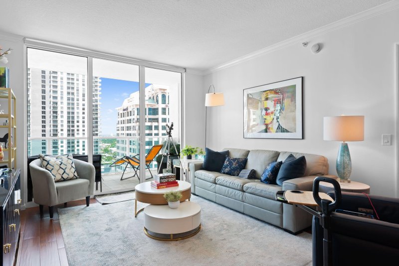 Condo for sale at 350 Las Olas Place 1950